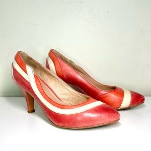 Retro Morden Vintage Leather Heels Scallop Trim
